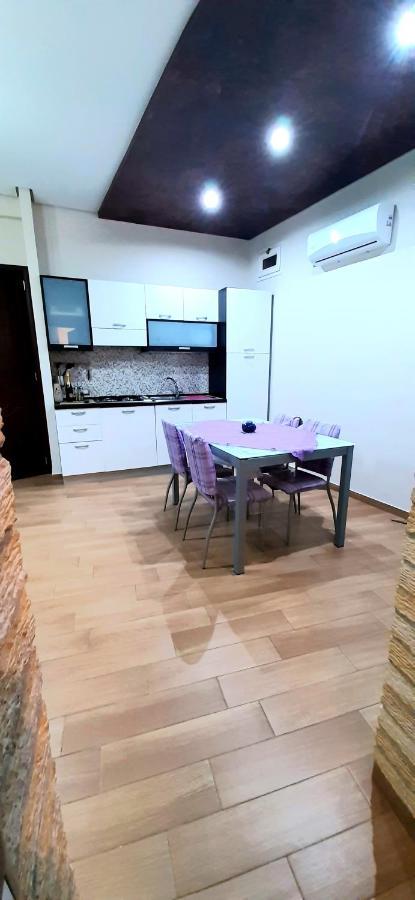 Castello Apartment Deluxe ชากกา ภายนอก รูปภาพ