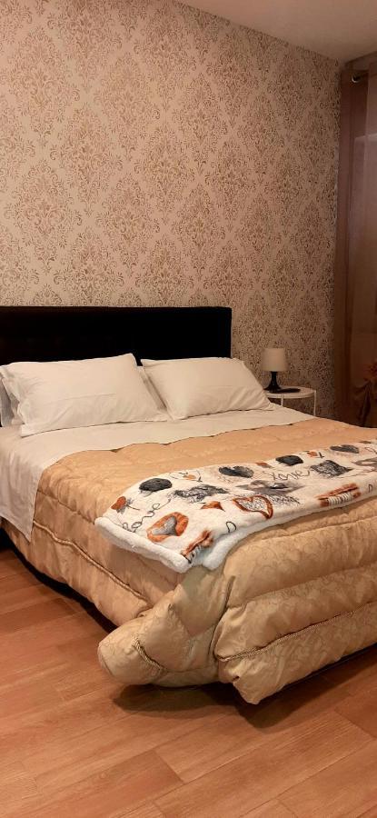 Castello Apartment Deluxe ชากกา ภายนอก รูปภาพ